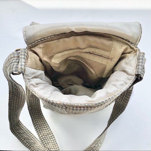 ♻️ Upcycle Crossbody Bag - Picture 6 of 7